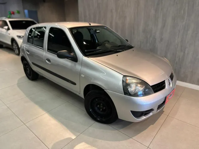 Renault Clio Campus Hi-flex 1.0 16V 3P 2011