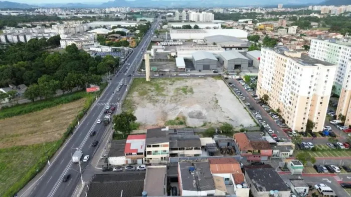 Área pra locação na ES 010, com 8.800 M²