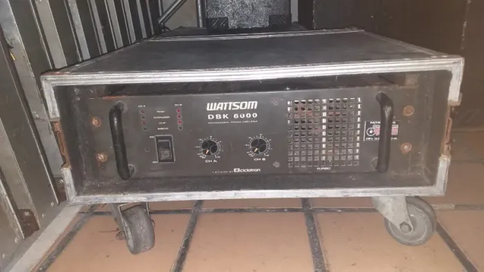 AMPLIFICADOR DBK 6000 CICLOTRON ( FUNCIONANDO PERFEITAMENTE )