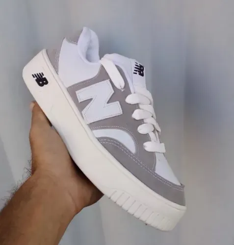 Tenis new balance branco 