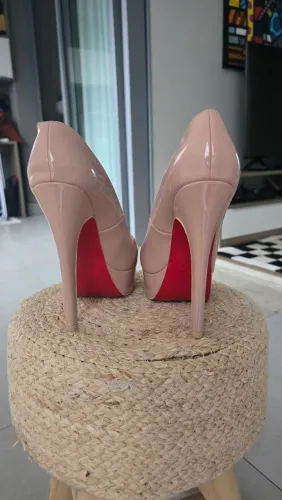Scarpin rose