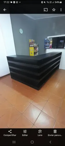 Balcão comercial preto