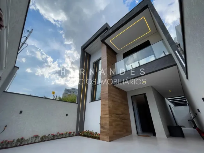 Casa nova moderna e com acabamento de alto padrão em Barueri a venda com 2 vagas