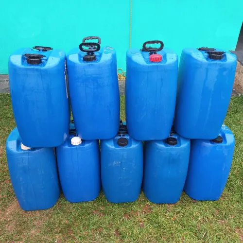 Vende galão 50 litros