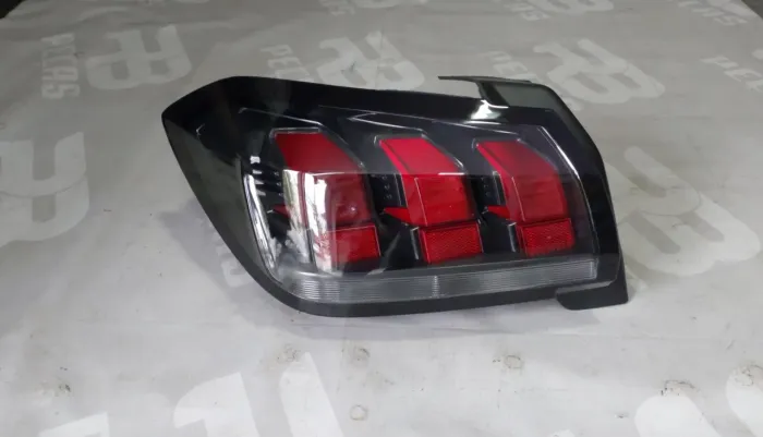 LANTERNA PEUGEOT 208 2020 2021 2022 2023 2024 LADO ESQUERDO NOVA PRIMEIRA LINHA