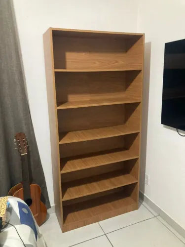Estante de livros Etna