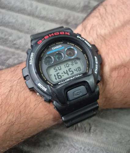 Relógio Casio G-Shock DW-6900 com Caixa e Manual