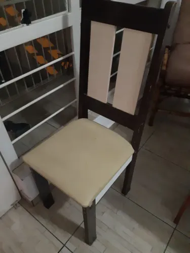 Cadeira de Jantar Madeira e Estofado