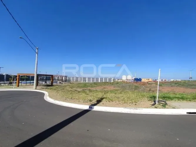 Terreno à venda em condomínio no Parque Faber Castell II, São Carlos