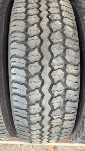 Pneu 225/70/17 Goodyer 98 % Vida util