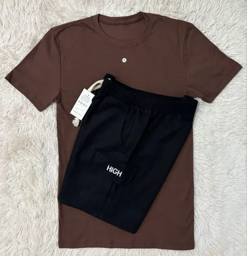 Kit Camisa Marrom e Bermuda Cargo