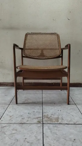 Poltrona leve Oscar niemeyer original 