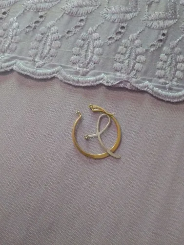 lado de brinco da romanel