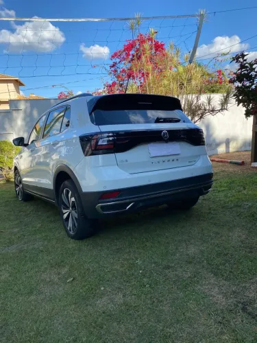 Volkswagen T-Cross 1.0 TSI Flex 12V 5P Aut. 2021