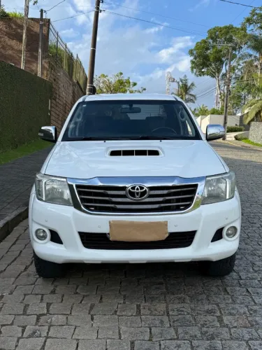 Toyota Hilux CD SRV D4-d 4X4 3.0 TDI Diesel AUT 2012