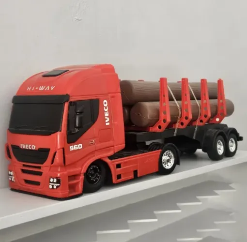 Iveco Hi-Way Vermelho
