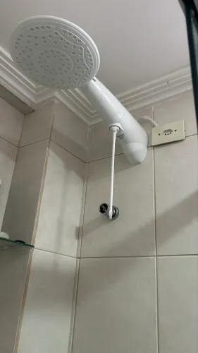Instalamos chuveiros elétricos 