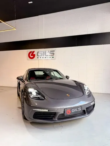 Porsche 718 Cayman 2021