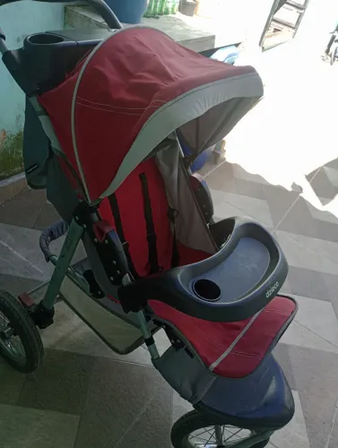  Carrinho de bebê 