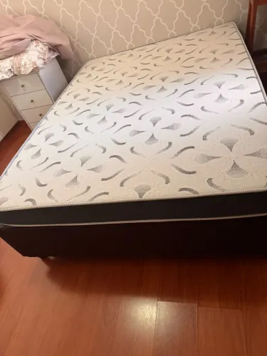 Vendo cama box casal