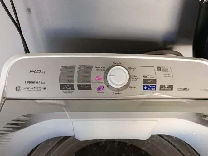 Máquina de lavar 14kg