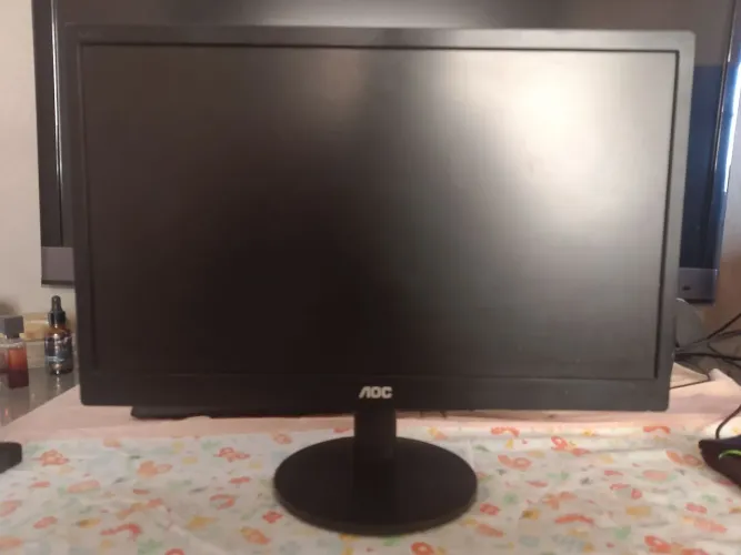 Monitor AOC 17"