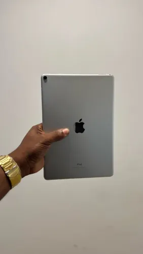 iPad Pro 10,9