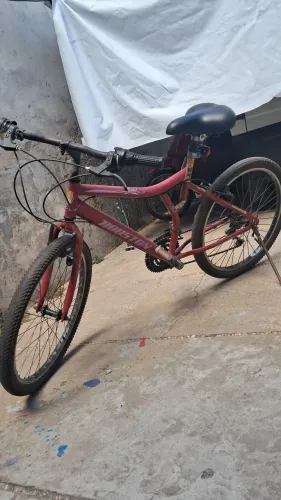 Bicicleta Feminina funcionando perfeitamente