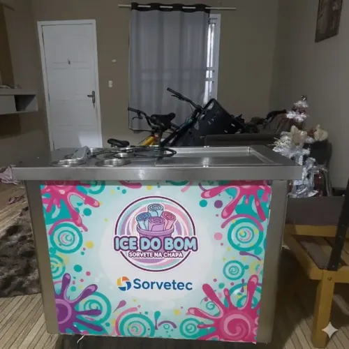 ? *VENDO TRAILER + MÁQUINA DE SORVETE NA CHAPA - ÓTIMA OPORTUNIDADE!*  