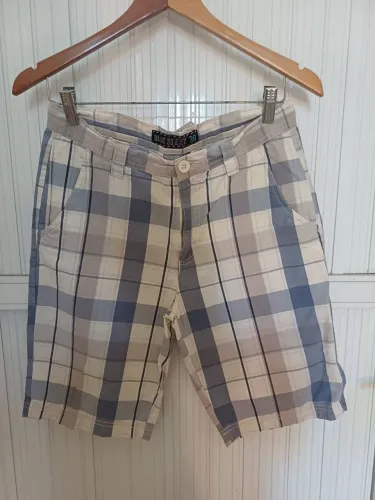 Bermuda masculina quadriculada