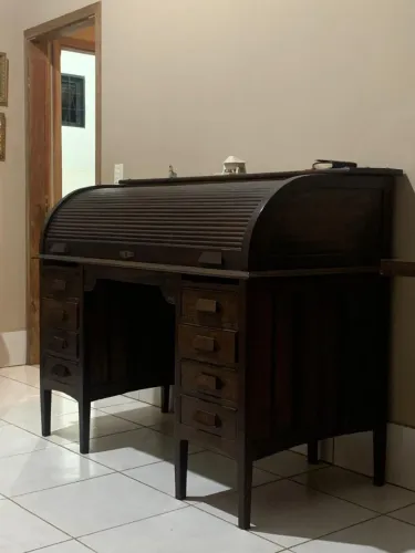 escrivaninha antiquário