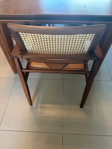 Cadeira com bravo palhinha e couro natural