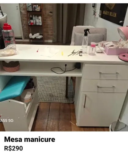 Mesa manicure