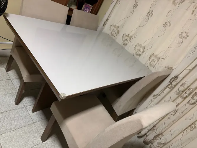 Mesa 4 cadeiras