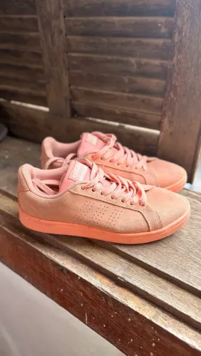 Tênis Adidas
