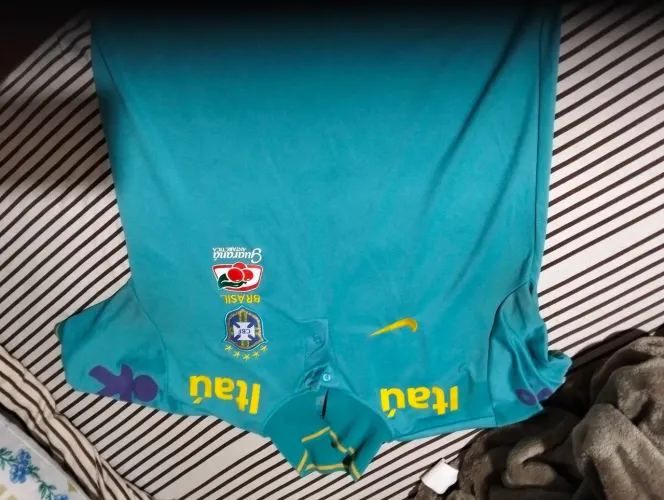 Camisas masculinas pouco uso bom estado tamanho grande