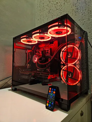 PC Gamer - Ryzen 5 5600 + RX7600 + 16gb de Ram + 500gb SSD nvme