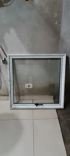 Janela Basculante Vitro