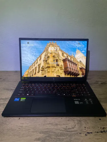     Acer Nitro V15 RTX 5050 32GB RAM i5 13ª Geração Novo