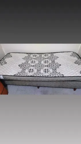 Cama de solteiro 