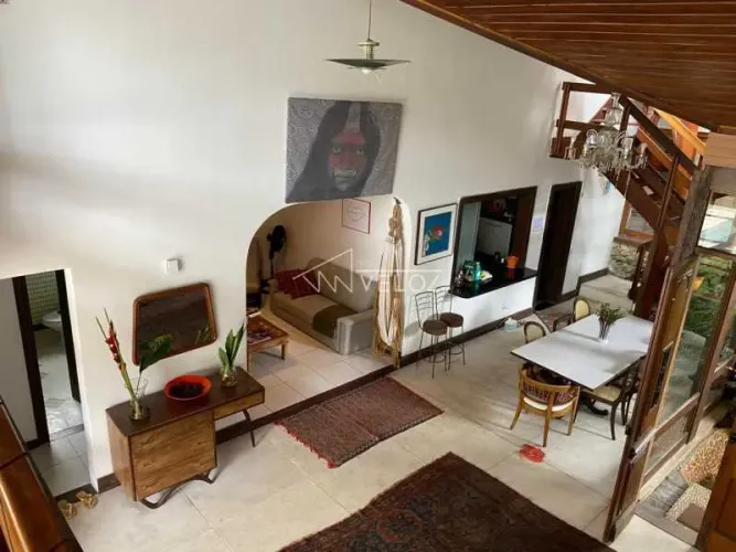 Casa de rua - Duplex / Residencial / São Conrado