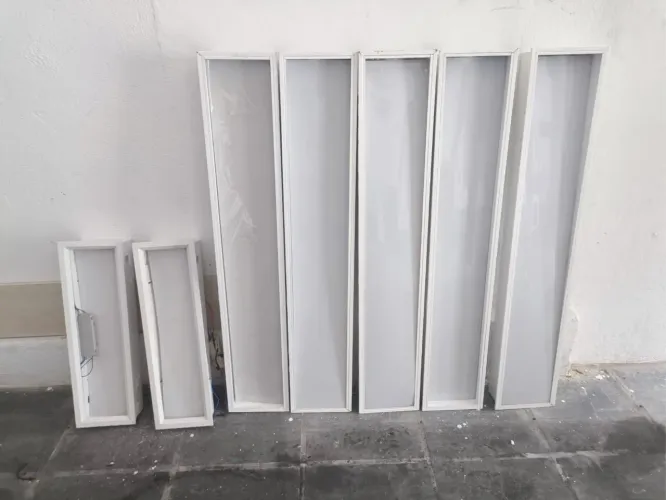 7 luminárias de embutir lâmpada tubular