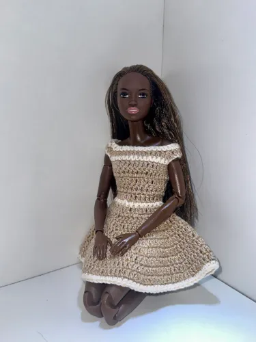 Vestido creme para Barbie