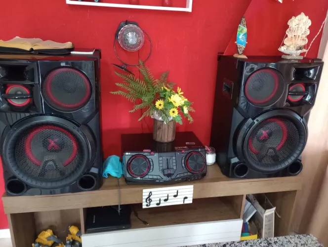 vendo Som LG xboom 2700w para incomodar os vizinhos !