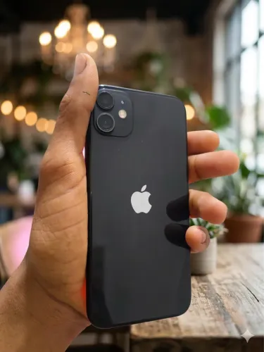 iPhone 11 pra sair logo