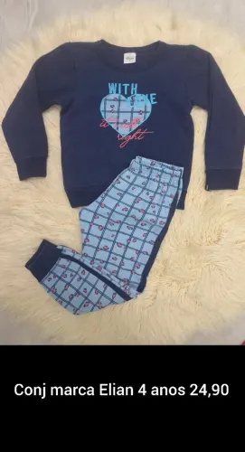 Conjunto de moletom marca Elian 4 anos