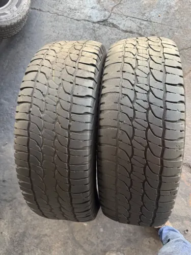 Par de Pneus 265/70R16 Michelin LTX Force 112T, 60% vida útil