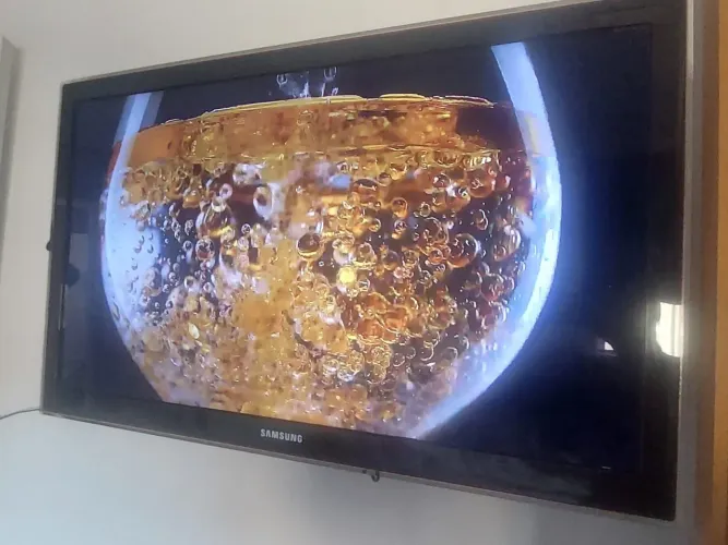 TV Samsung 40' LED ! Ótimo estado de conservação! 