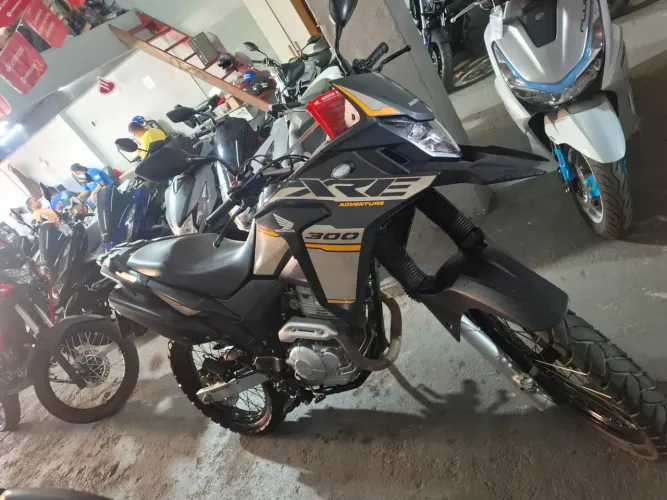Honda XRE 300cc 2023 shalom veículos