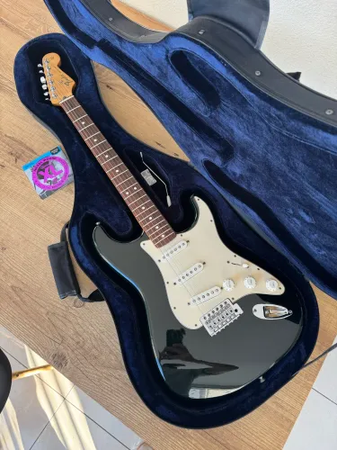 Fender Standard + case